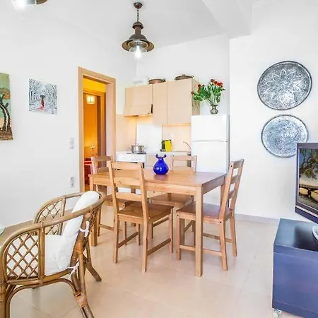 Sleeps 9 Pool Air Con Wifi Sivota