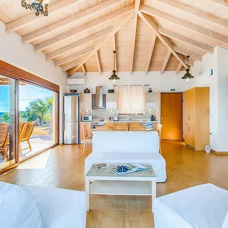 Sleeps 9 Pool Air Con Wifi *